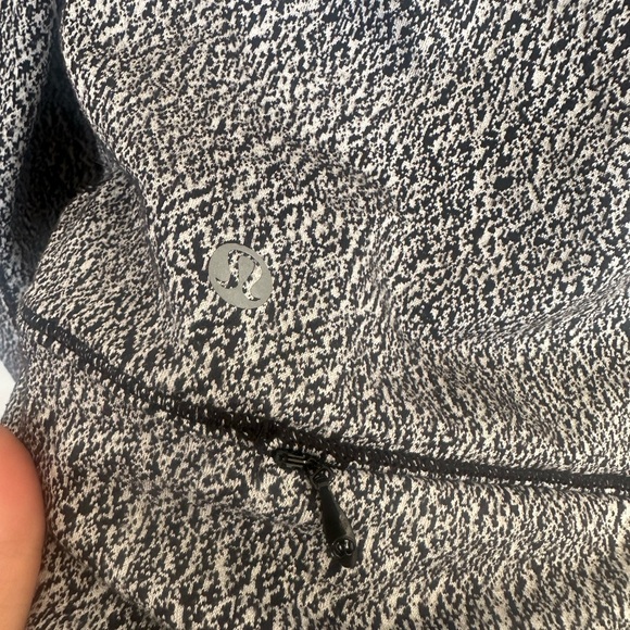 Lululemon Half Zip Pullover Size 6 Heathered Black White - Picture 6 of 7